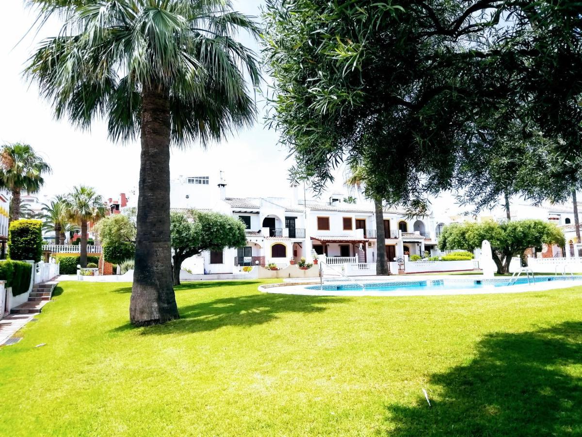 Bungalow de vacaciones Torrevieja Exterior foto
